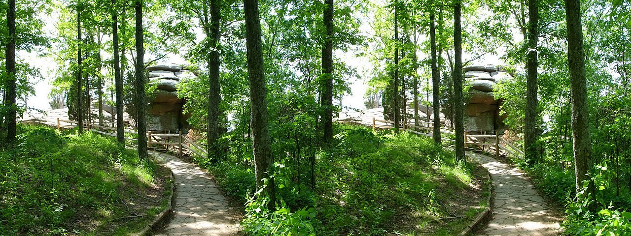 Garden of the gods southern Illinois panorama