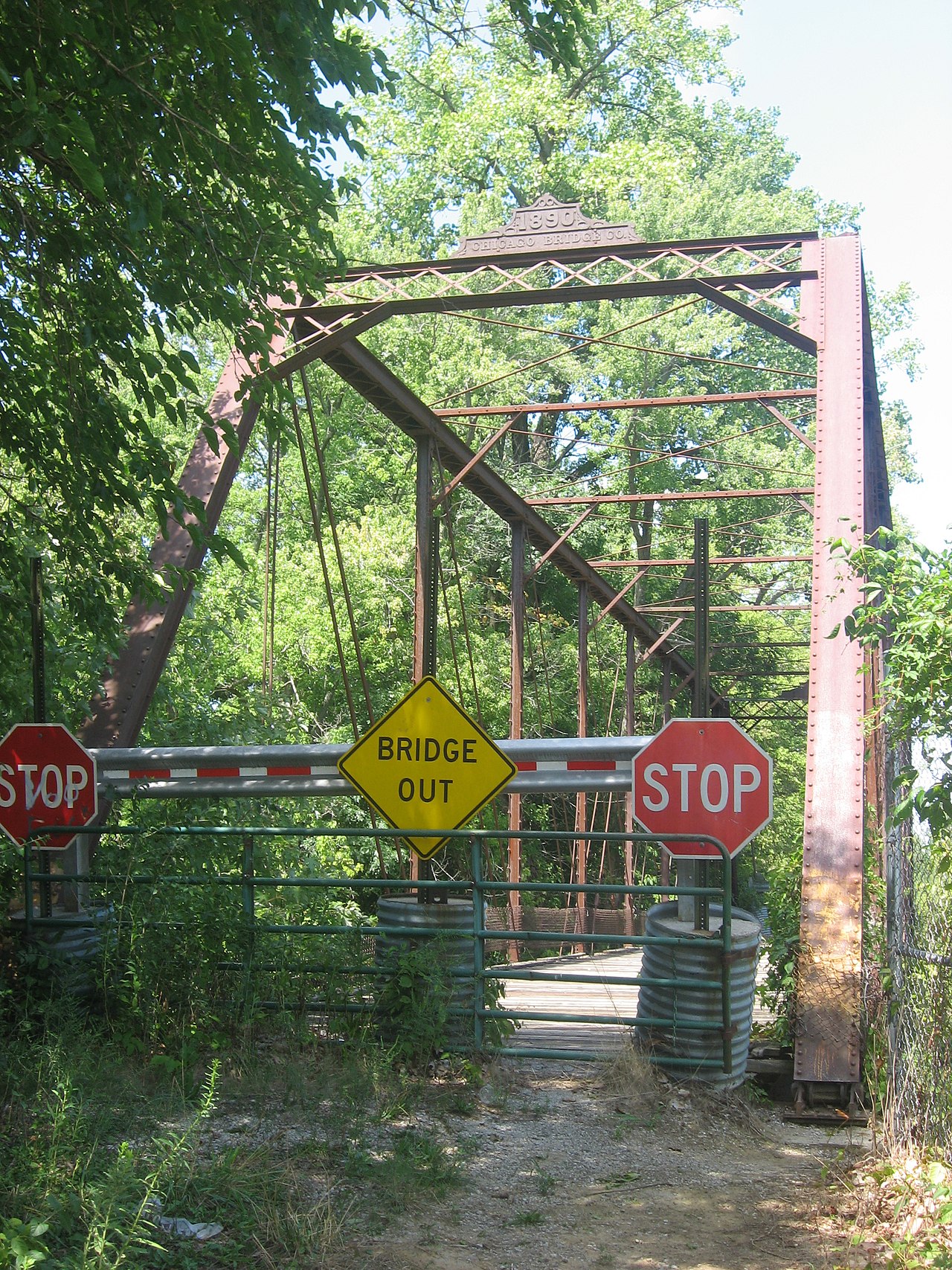 Southern portal of the Embarras River Bridge , which spans the lower Embarras River at Newton , Illinois , United States