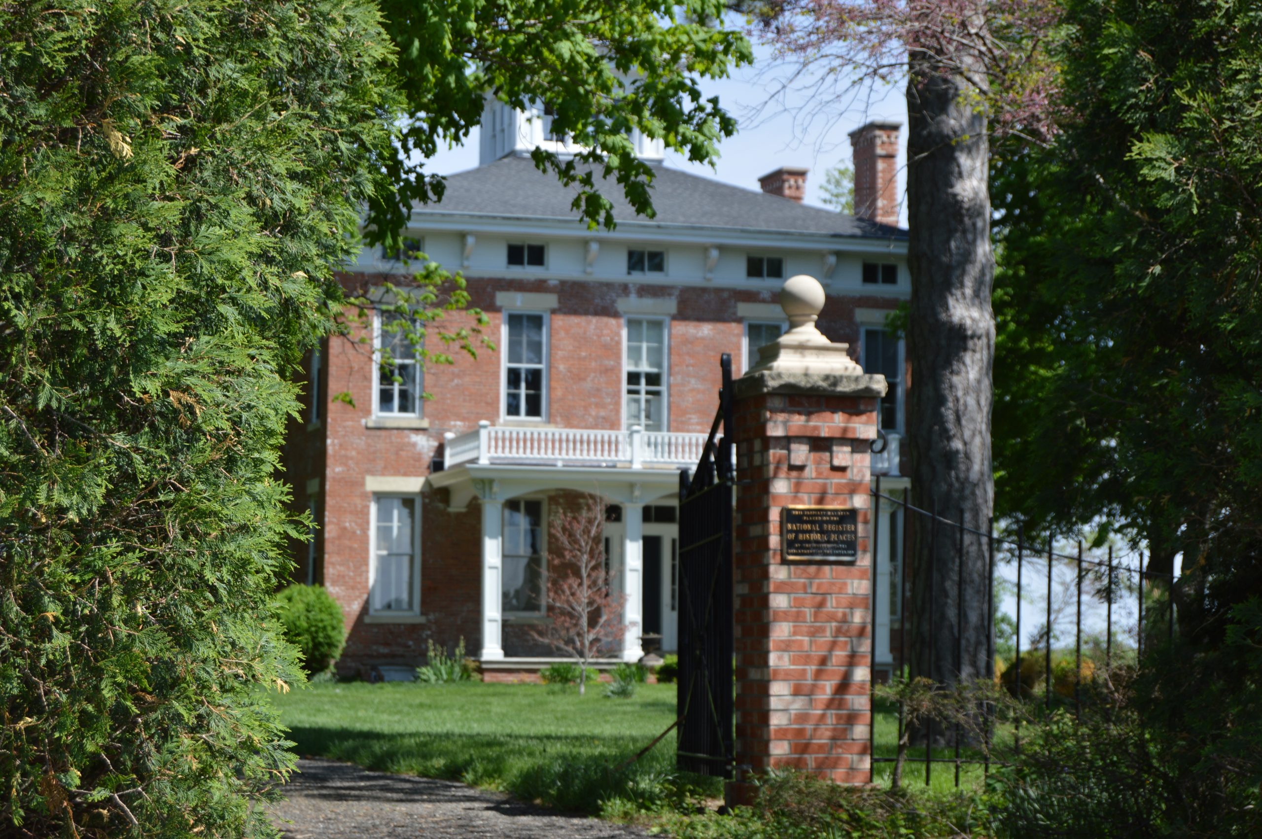 Front of the Eli Ulery House , located on Sefton Road southeast of Mount Zion in Mount Zion Township , Macon County , Illinois , United States