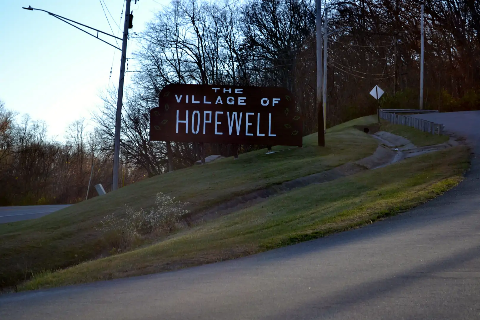 Hopewell sign, Hopewell Drive at Illinois Route 29 , Hopewell, Illinois