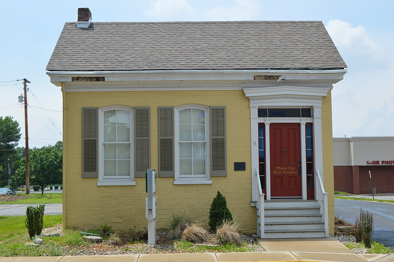 Front of the Berleman House , located at 115 S