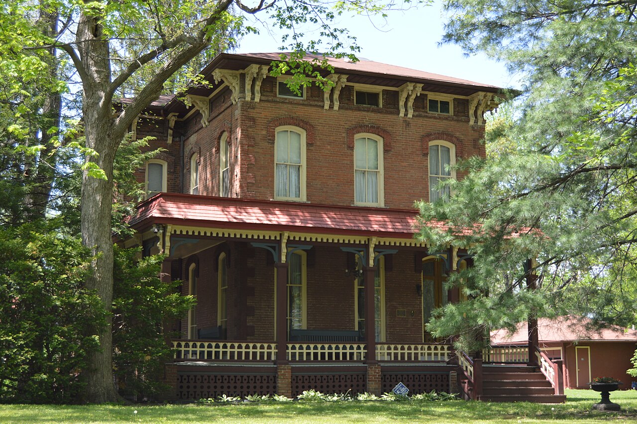 Front of the Hoblit House , located at 505 N