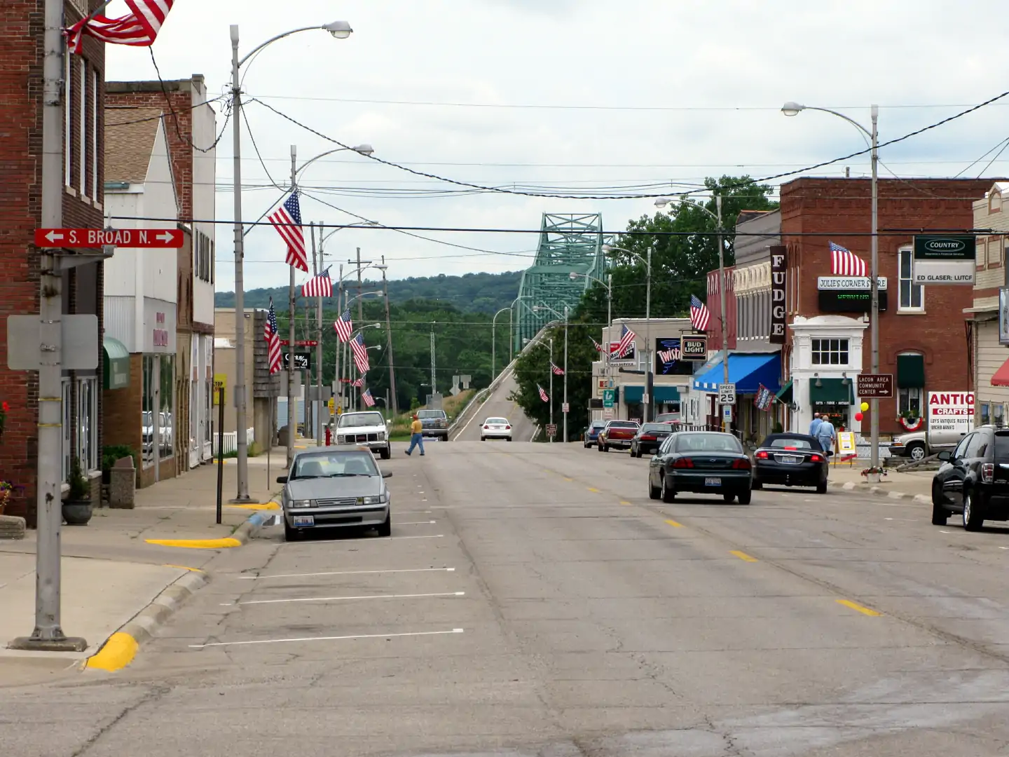 5th Street, Lacon, Illinois